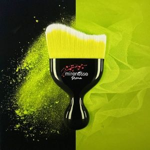 Mirenesse Limited Edition Kabuki Sculptor Brush New NeverUsed